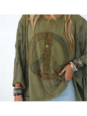 Easel Oversized Peace Path Embroidered Top in Olive Green Size S